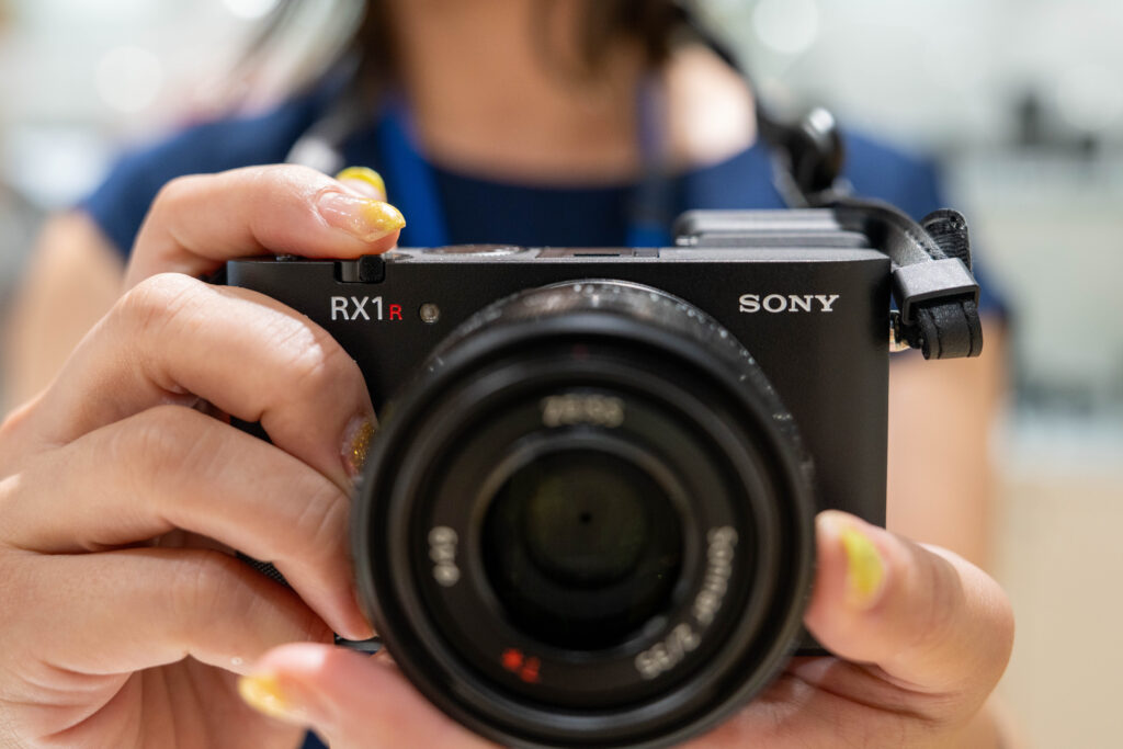 ソニー高級コンパクトデジタルカメラ『RX1RⅢ』をソニーストア銀座で見